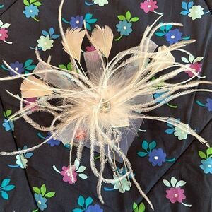 Hair Accessory Pin Fancy Maribou Feathers Jewel White